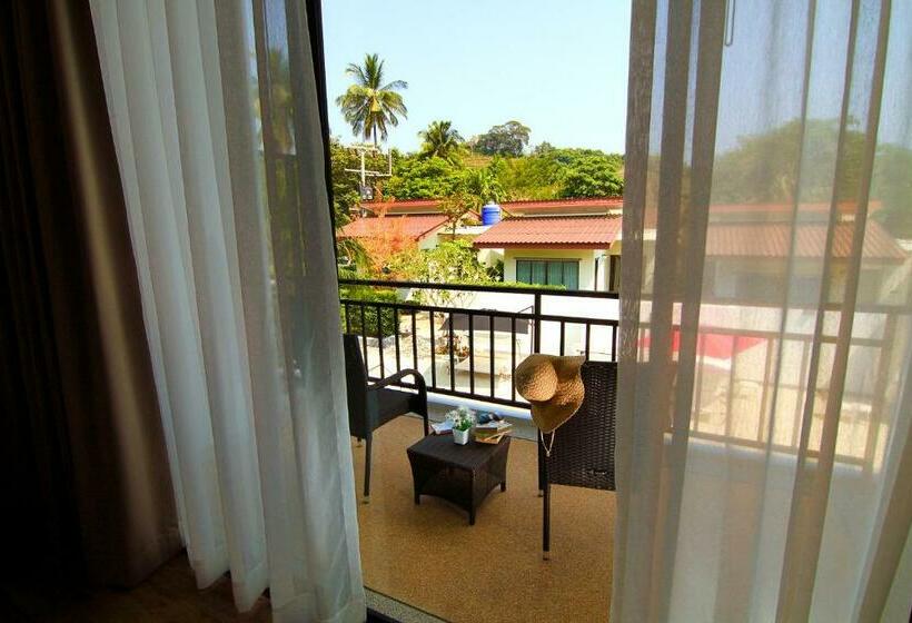 غرفة سوبيريور مطلة على حمام السباحة, The Fusion Resort