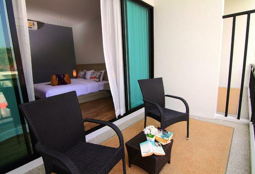 غرفة سوبيريور مطلة على حمام السباحة, The Fusion Resort