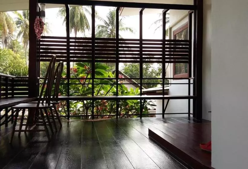 اتاق کلاسیک چهارنفره, The My Home Resort