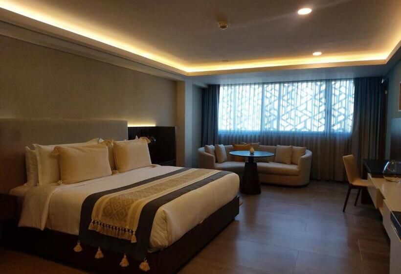 Полулюкс, Origen 438 Luxury Boutique