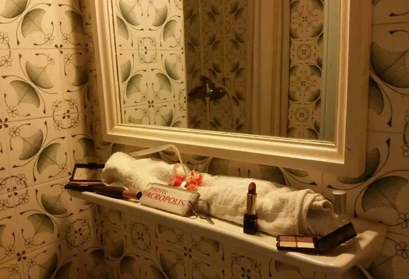 Chambre Economy Individuelle, Acropolis