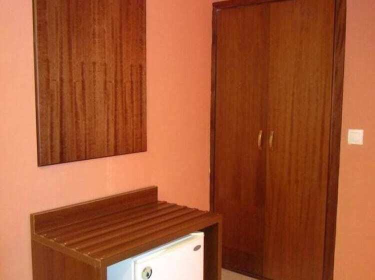 スタンダード4人部屋, Lito