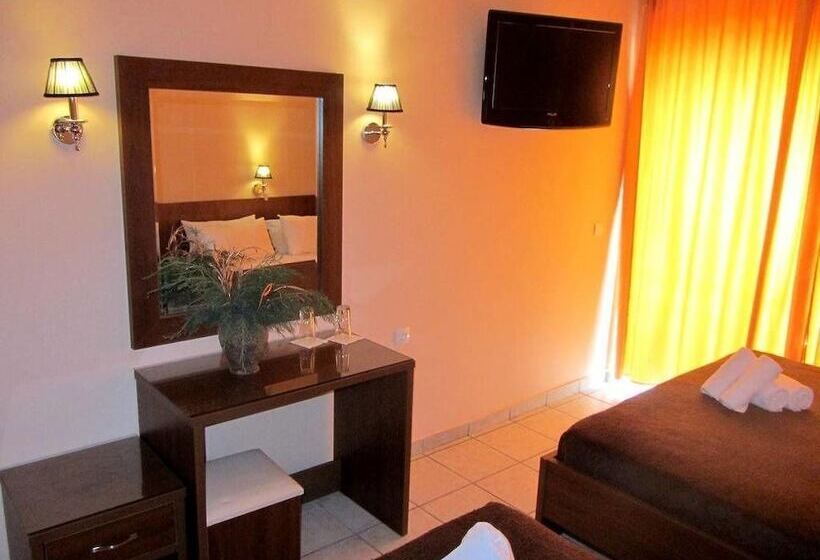 スタンダード4人部屋, Lito