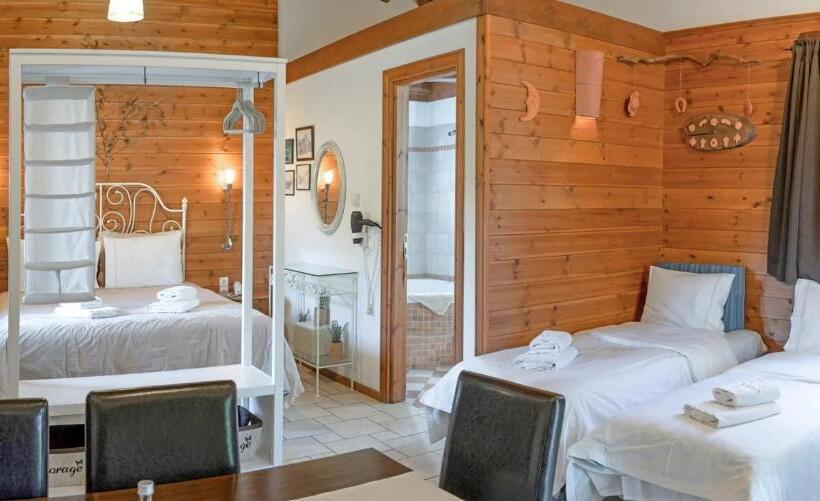 اتاق خانوادگی, Ninemia Stay& Play