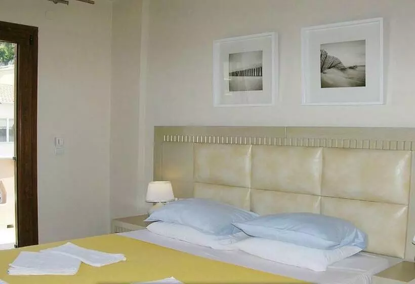 Studio Standard Vue Mer Latérale, Utopia
