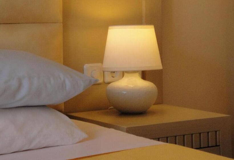 スタンダードスタジオ, Utopia