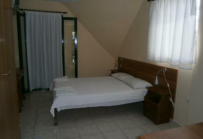 חדר סטודיו סטנדרד, Petros Studios