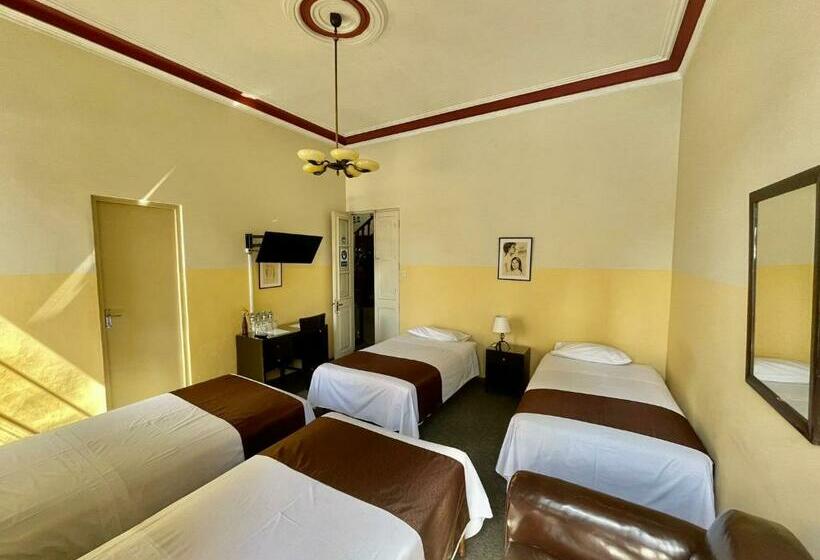 חדר סטנדרט לארבעה, Las Mercedes Hostal Residencial