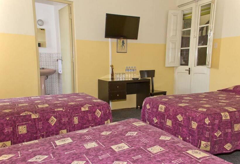 חדר סטנדרט לשלושה, Las Mercedes Hostal Residencial