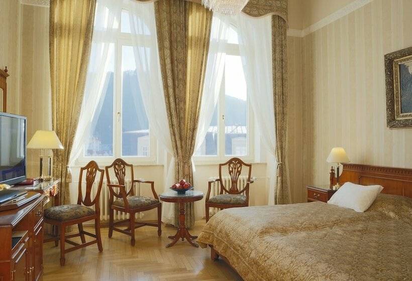 标准间, Bristol Palace