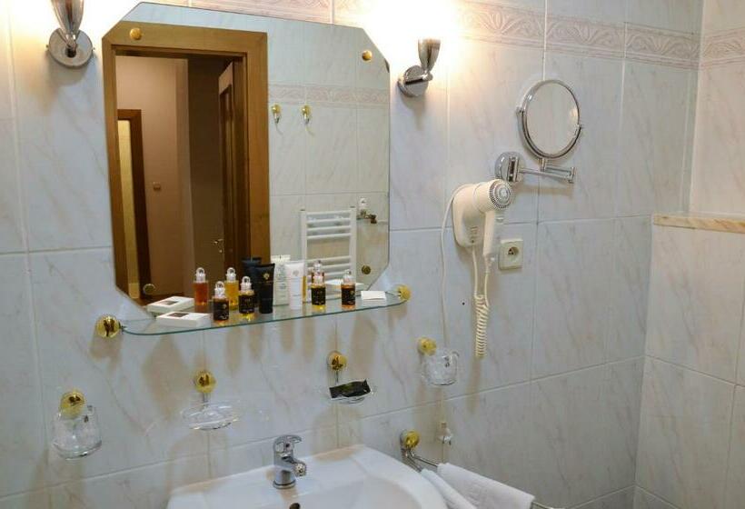 스위트, Bristol Palace