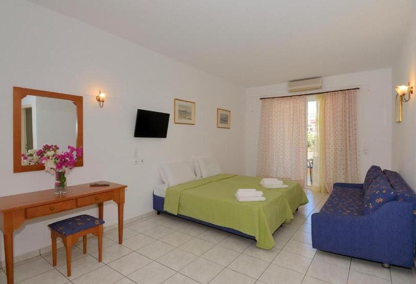 Apartamento 1 Dormitório, Costas & Chrysoula