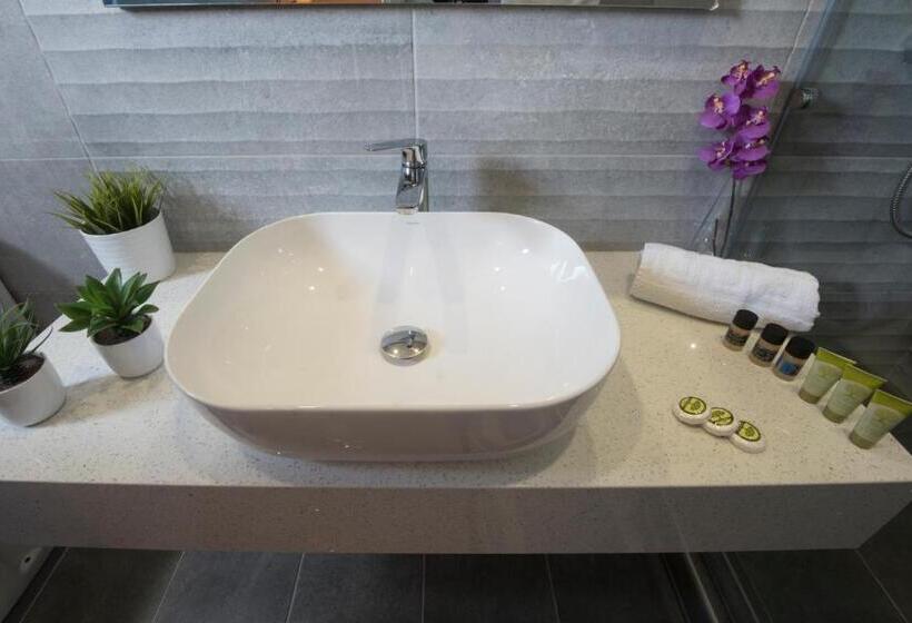 四人标准间, Filoxenia