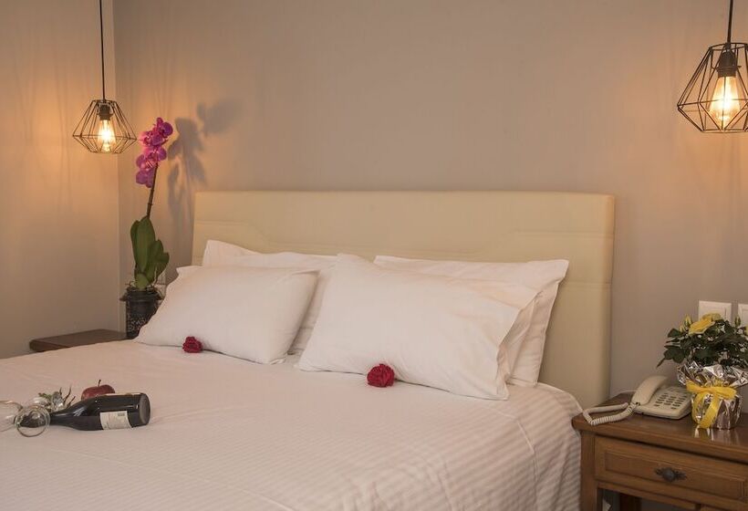 高级大房间, Filoxenia