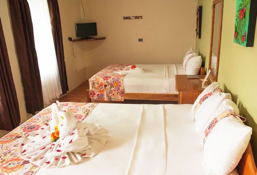 غرفة قياسية رباعية, Hostel Backpackers La Fortuna