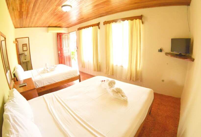 غرفة قياسية رباعية, Hostel Backpackers La Fortuna