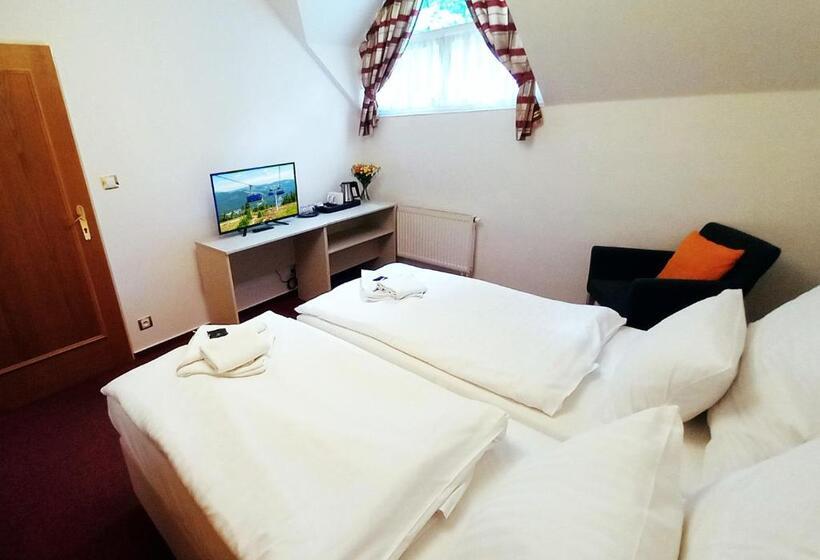 חדר סטנדרט, Hradec