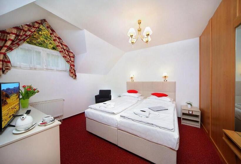 חדר סטנדרט, Hradec