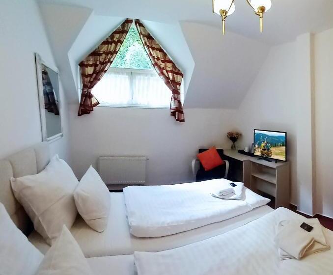 חדר סטנדרט, Hradec