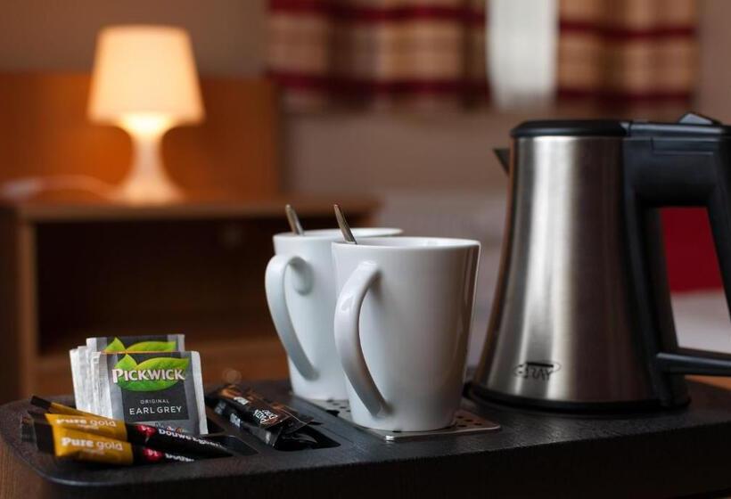 סוויטה משפחתית, Hradec