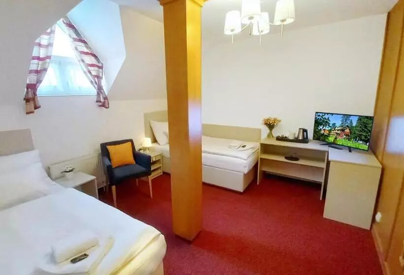 Deluxe-huone, Hradec