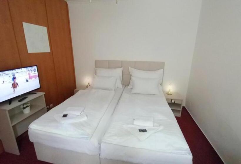 חדר סטנדרט, Hradec