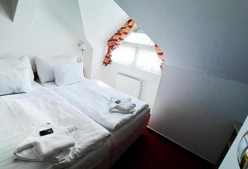 חדר סטנדרט, Hradec