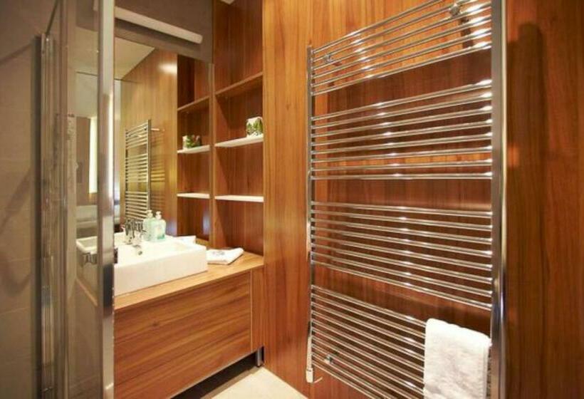 スタンダードルーム, Konference Park