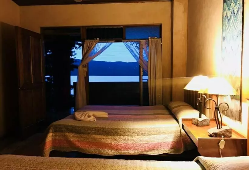 Standard-huone Järvinäkymä, Lake Arenal Hotel, Brewery & Farm