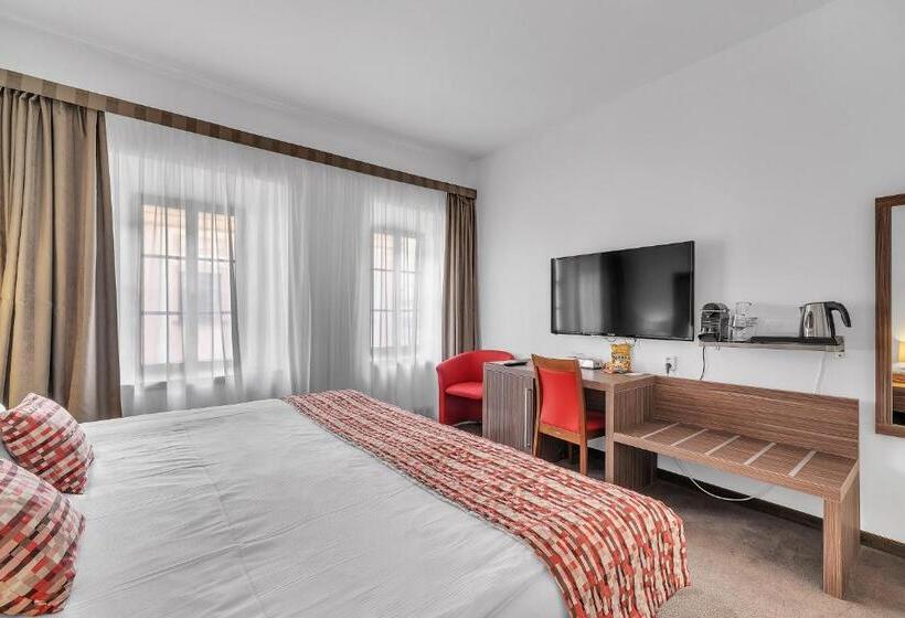 Номер Стандарт, Nelly Kellys