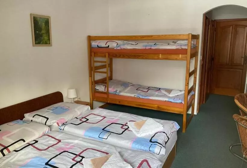 スタンダード４人部屋, Pension Holiday