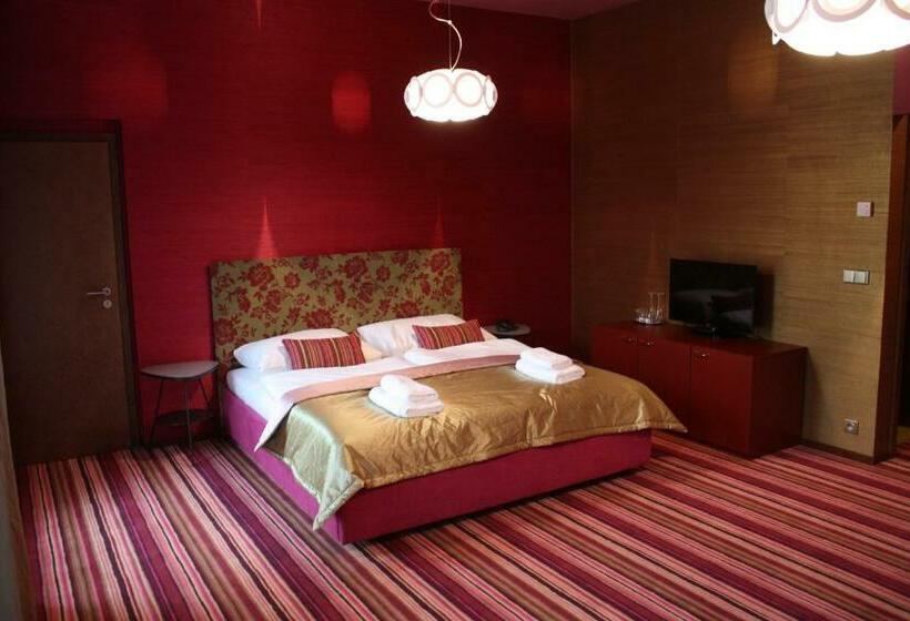 스탠다드 룸, Rajska Zahrada