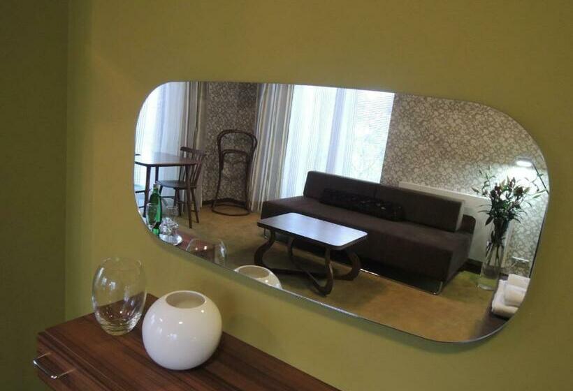 디럭스 룸, Rajska Zahrada