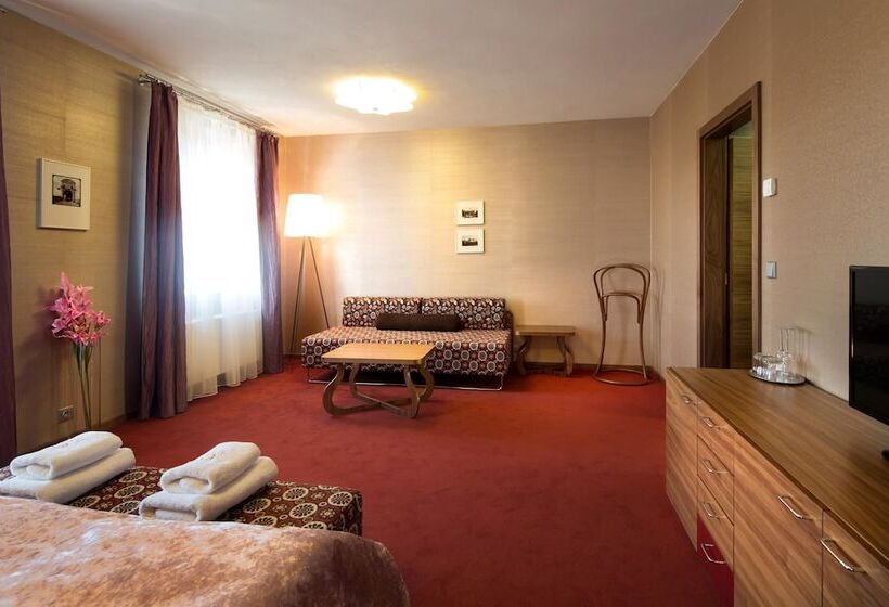 수피리어 룸, Rajska Zahrada