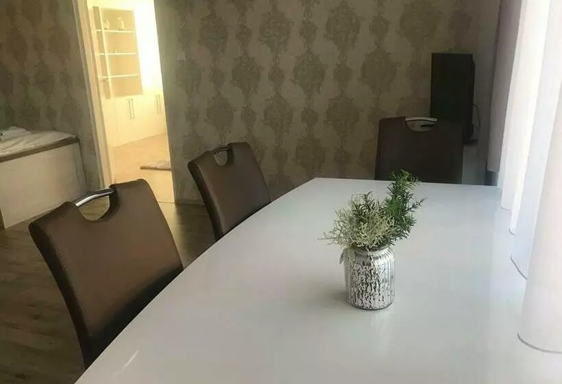 Huoneisto 1 Makuuhuone, Ubytování Cukrovar