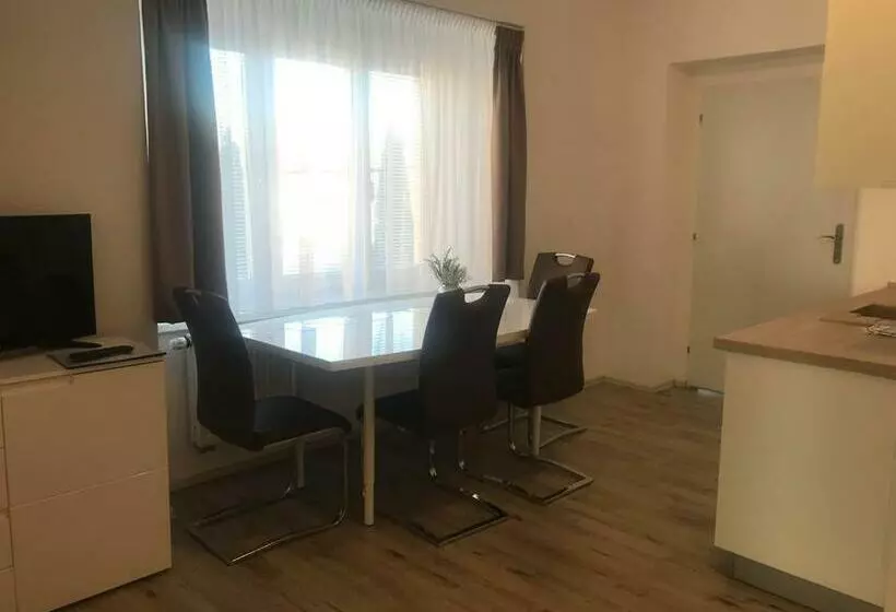 Huoneisto 1 Makuuhuone, Ubytování Cukrovar