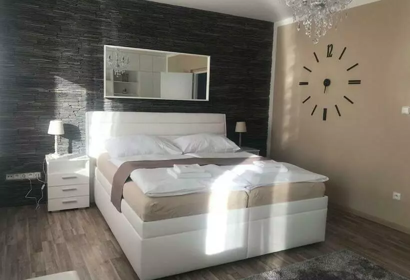 Huoneisto 1 Makuuhuone, Ubytování Cukrovar
