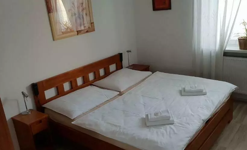 Huoneisto 1 Makuuhuone, Ubytování Cukrovar