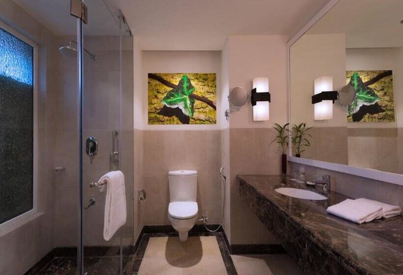 חדר סופריור נוף לנהר, Taj Corbett Resort And Spa Uttarakhand