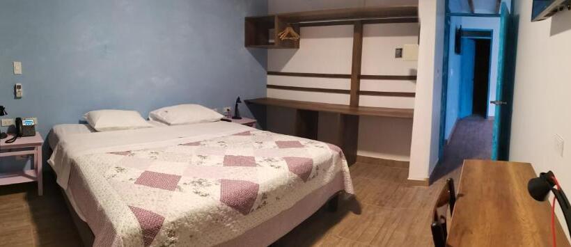 بنجلو عائلى, Villa Jazmin