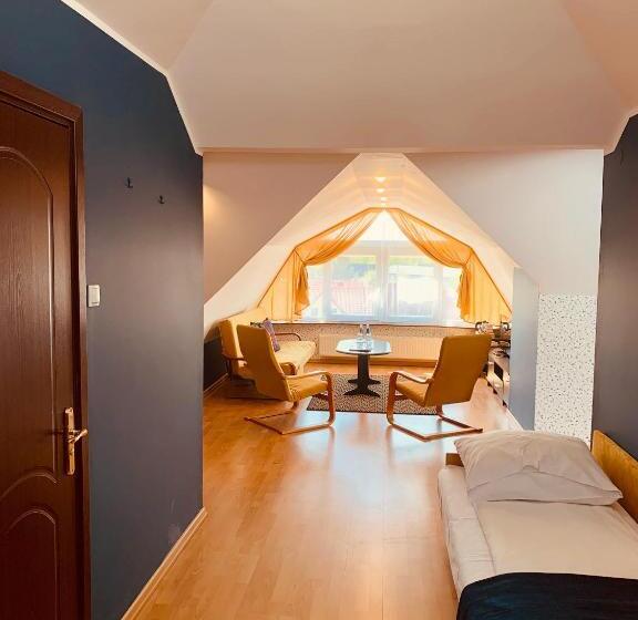 اتاق خانوادگی, Gołąbek łeba