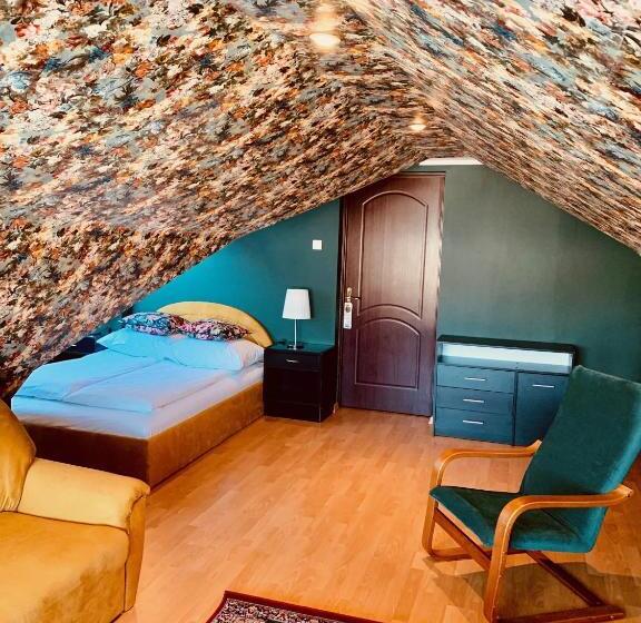 اتاق عادی, Gołąbek łeba