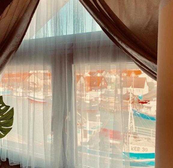 اتاق عادی, Gołąbek łeba