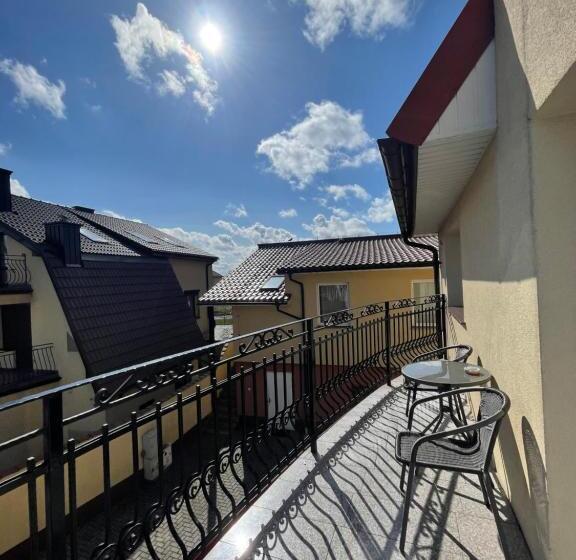 اتاق استاندارد با بالکن, Gołąbek łeba