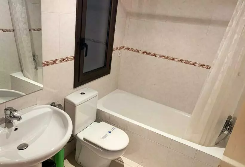 آپارتمان 2 خوابه, Apartamentos Pantebre 3000