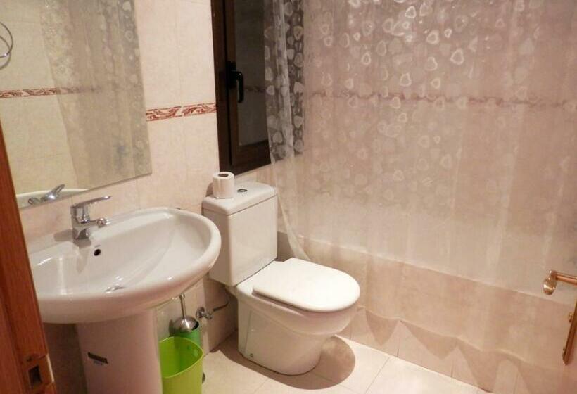 آپارتمان 2 خوابه, Apartamentos Pantebre 3000