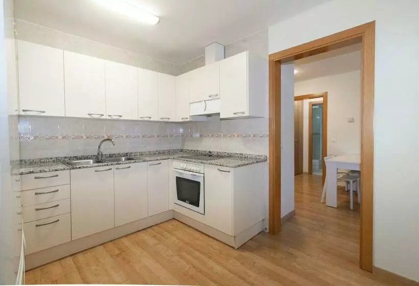 آپارتمان 2 خوابه, Apartamentos Pantebre 3000