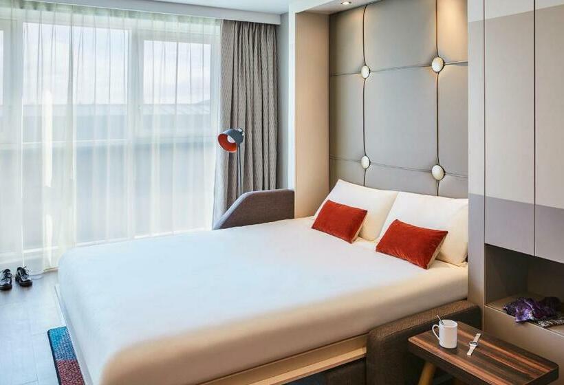 Студия Стандарт Двуспальная Кровать, Aparthotel Adagio Edinburgh Royal Mile