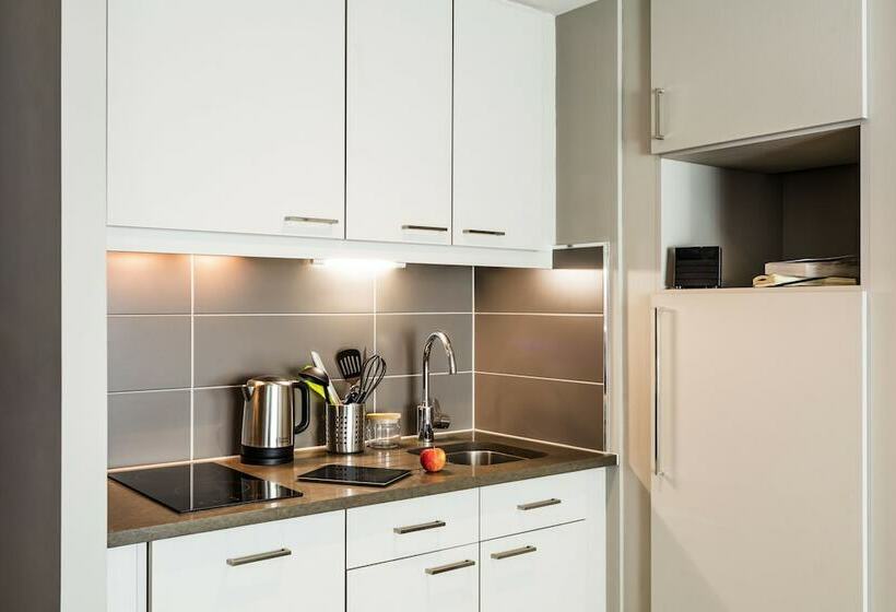 Студия Стандарт Двуспальная Кровать, Aparthotel Adagio Edinburgh Royal Mile