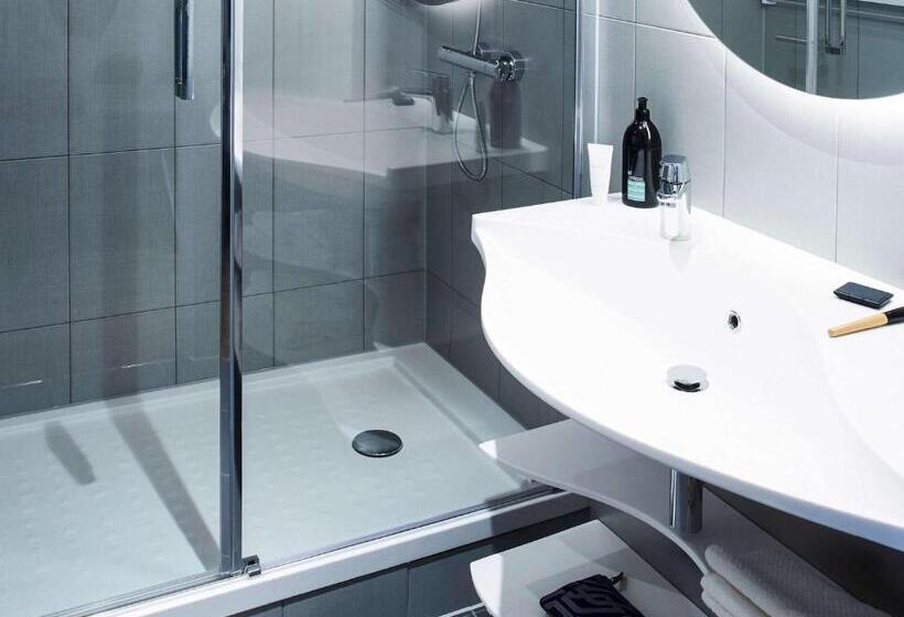 Студия Стандарт Двуспальная Кровать, Aparthotel Adagio Edinburgh Royal Mile